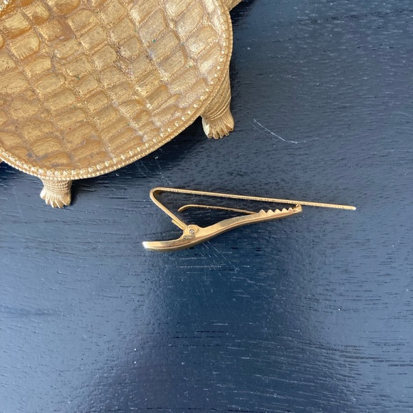 Miracles Happen Tie Clip - Picture 4 of 5